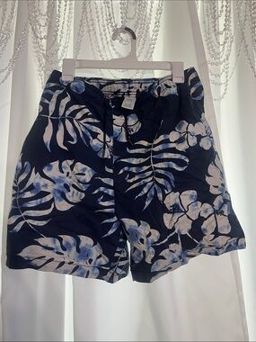 American Eagle Outfitters Navy Blue Floral Hybrid Shorts